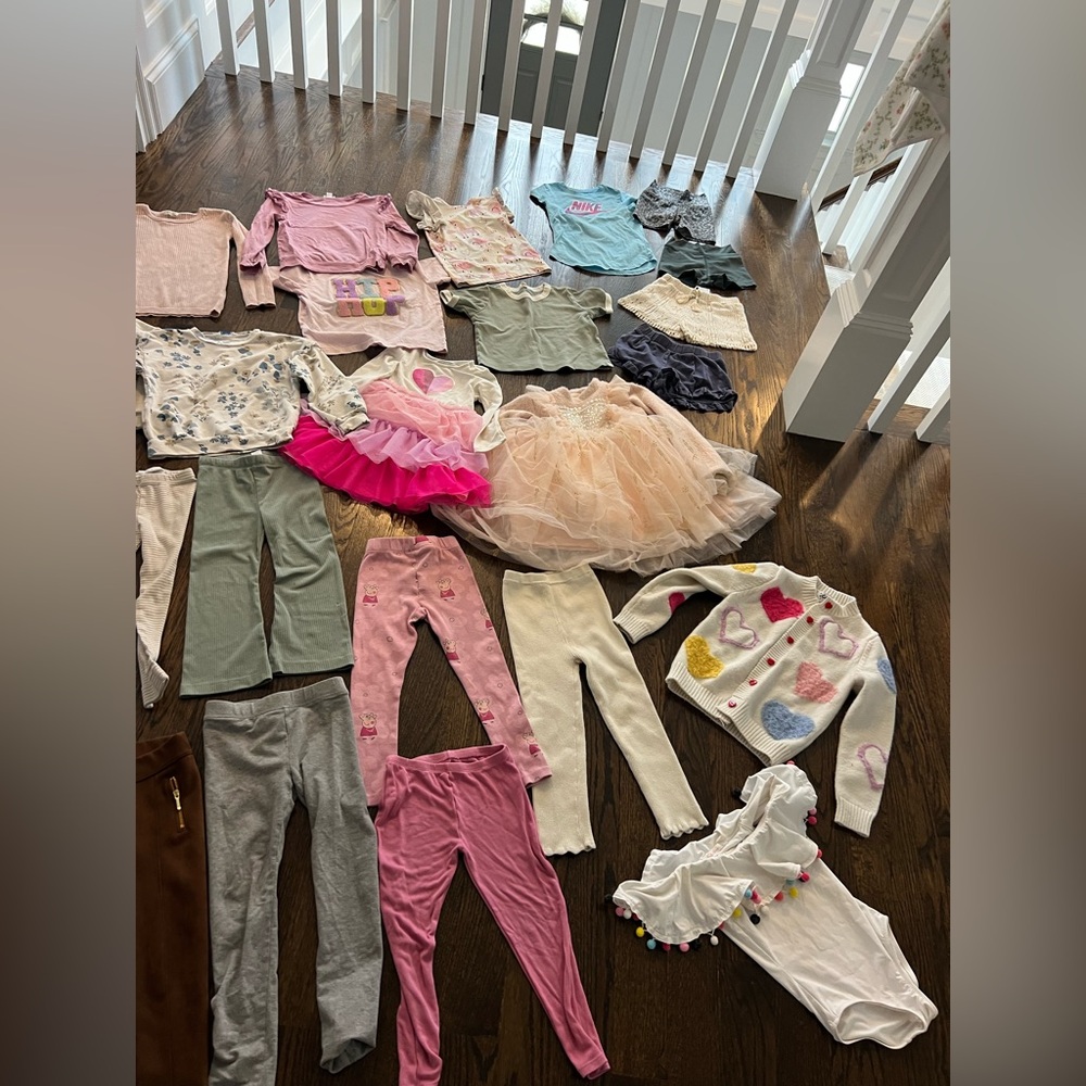 Girls 3-4T clothing bundle